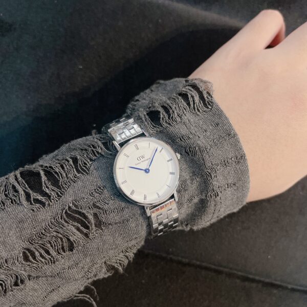 PETITE ROMAN NUMERALS 5-LINK SILVER - Hình ảnh 4